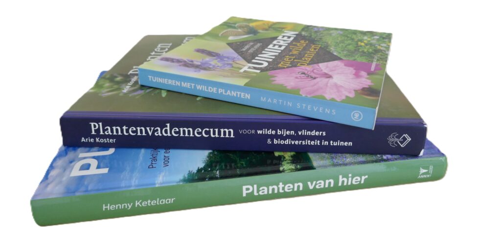 Boeken over tuinieren met wilde planten
